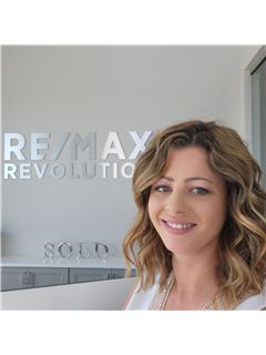 Associate - Melissa Gilliam - RE/MAX Revolution