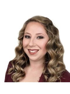 Kaity Brown - RE/MAX Revolution