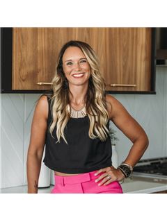 Chrissi Ripperger - RE/MAX Concepts