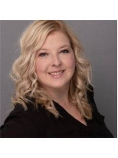 Chrissy Ford - RE/MAX REAL ESTATE GROUP