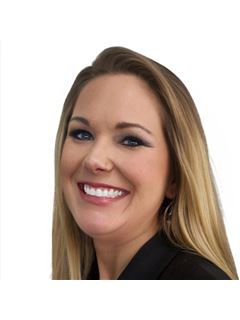 Melissa Thompson - RE/MAX Revolution