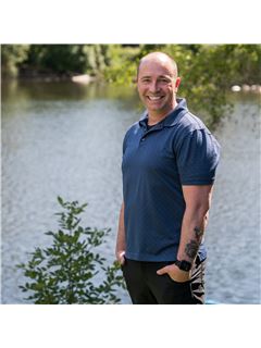 Robyn Lasky - RE/MAX Integrity