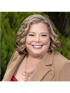 Andi Dyer - RE/MAX Whatcom County, Inc.