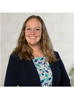 Courtney Boll - RE/MAX Exclusive
