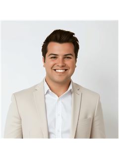 Hunter Kennedy - RE/MAX Integrity