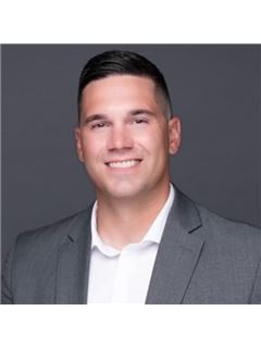 Kellen Spicer - RE/MAX Capital City
