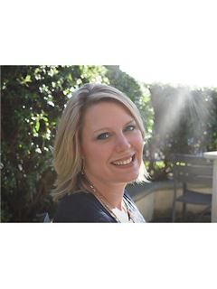 April Robertson - RE/MAX Exclusive