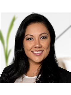 Meilyn Mikinka - RE/MAX Exclusive