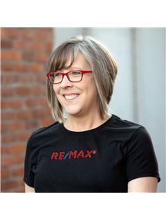 Associate - Lynette K. Gamm - RE/MAX Elite