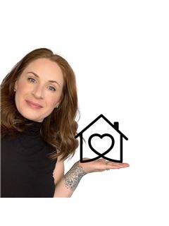 Erica Ruiz - RE/MAX Whatcom County, Inc.