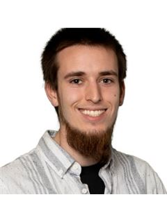 Logan Goethals - RE/MAX Extra Inc