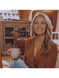 Trayci Teroy - RE/MAX Capital City