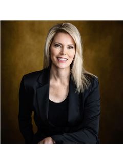 Pam Evenson - RE/MAX Exclusive