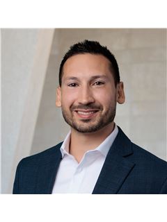 Luis Restrepo - RE/MAX Elite