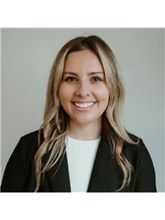 Emma McGregor - RE/MAX Extra Inc