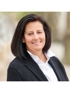 Lisa Deluca - RE/MAX Edge