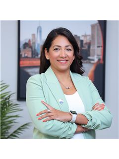 Cynthia Mora - RE/MAX Edge