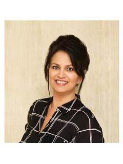 Laura DiMaggio - RE/MAX Classic Realty