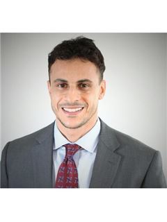 Adam Razik - RE/MAX 1st Choice