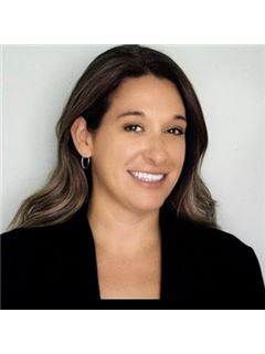 VANESSA CAMPOS - RE/MAX Town & Country