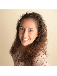 Kristine Nacchio - RE/MAX Signature Real Estate