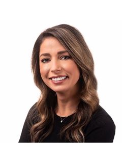 Julie Ohmann - RE/MAX Plus