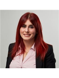 Lauren Levert - RE/MAX Edge Group