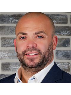 Thomas Smith - RE/MAX Edge Group