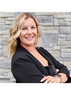 Stevie Leigh Hagen - RE/MAX Plus