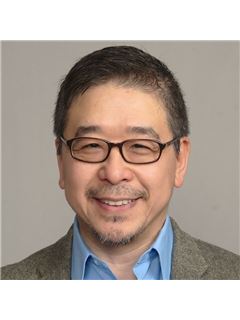 Xiaoquan Charles Li - RE/MAX Town & Country