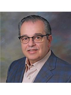 Carmen G. Lonardo - RE/MAX Realty Group