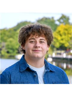 Max Benesh - RE/MAX Realty Group