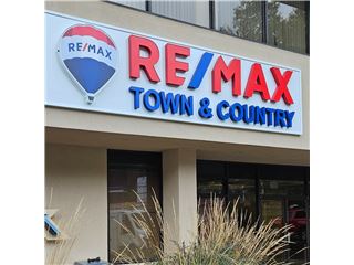 Office of RE/MAX Town & Country - Fishkill