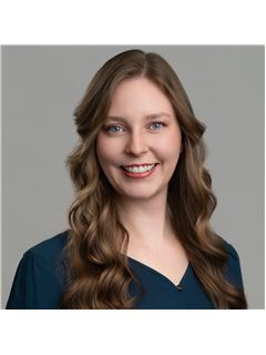 Savannah Lyne - RE/MAX Signature