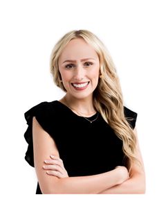 Hannah Watkins - RE/MAX Town & Country