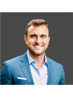 Chase Carney - RE/MAX Associates