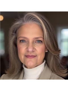 Alicia Page - RE/MAX ELITE