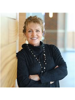 Vicky G Jerome - RE/MAX Signature
