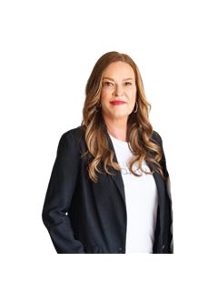 Laura Dryer - RE/MAX ELITE