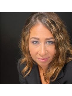 Angela Neal - RE/MAX Advantage Heber Springs