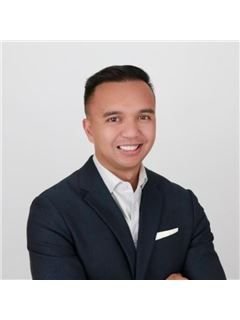 Richard Garcia - RE/MAX Signature