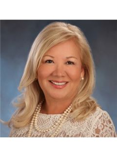 Franchisenehmer/in - Connie Esparza Gallo - RE/MAX Professionals