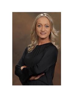 Elvira Duskic - RE/MAX Crossroads Realty