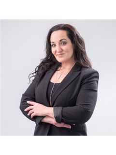 Brittanya Dee - RE/MAX Partners