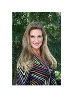 Michelle J. Fuller - RE/MAX Compass