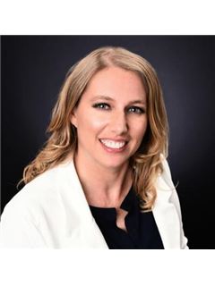 Kristi Wagner - RE/MAX Crossroads Realty