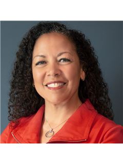 Katrina Stilwell - RE/MAX Signature