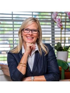 Mandy Moorer Raps - RE/MAX ONE