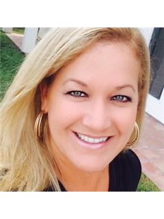 Marsai Bass - RE/MAX Professionals