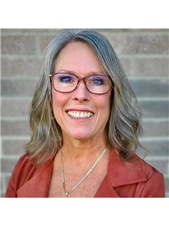 Wende L. Dlabaja - RE/MAX Professionals